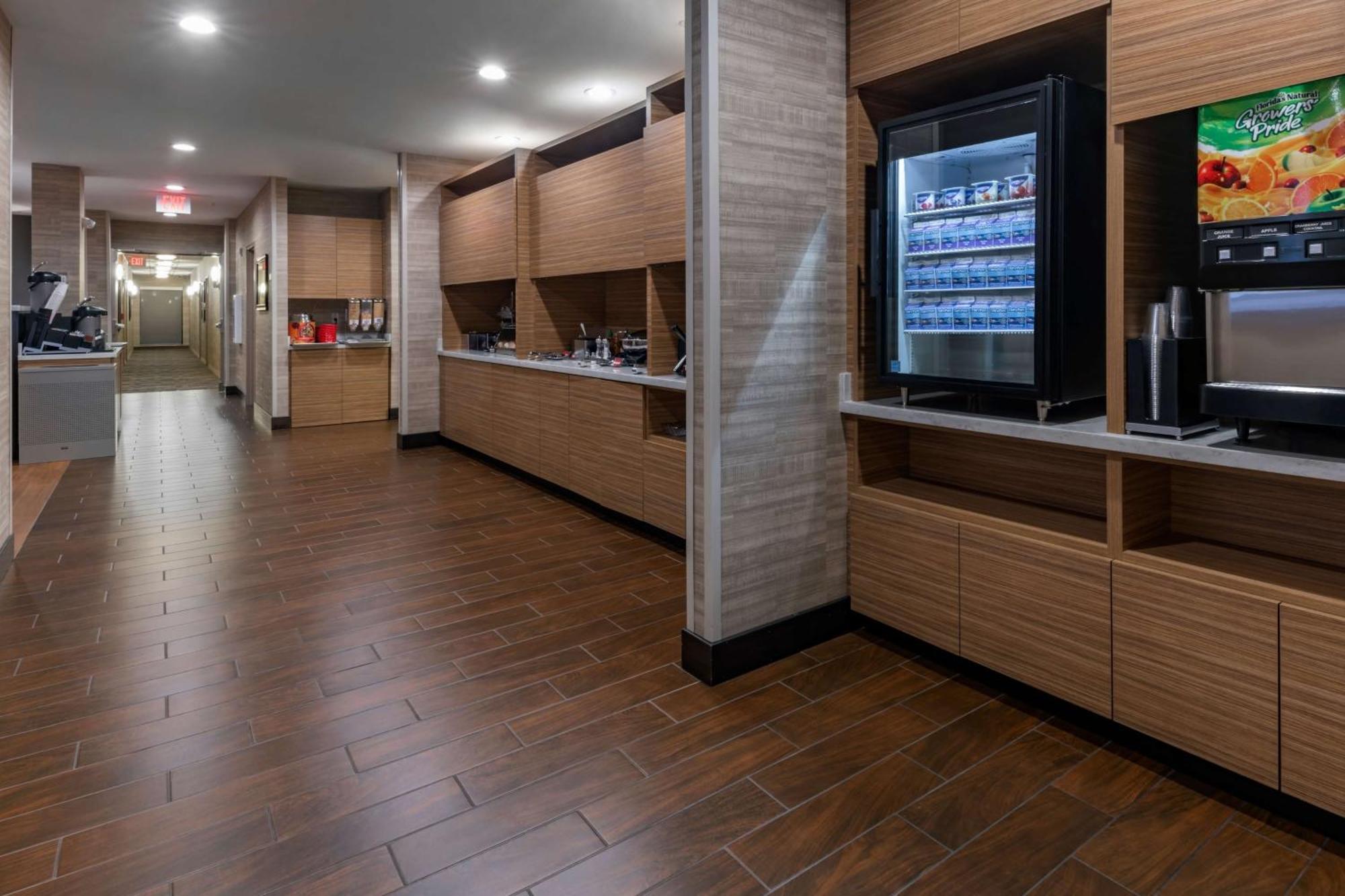 Towneplace By Marriott Suites Галъп Екстериор снимка